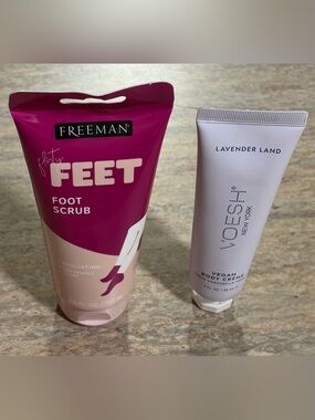 Freeman Pretty Peppermint Plum Feet Foot Scrub & Voesh Lavender Vegan Body Cream